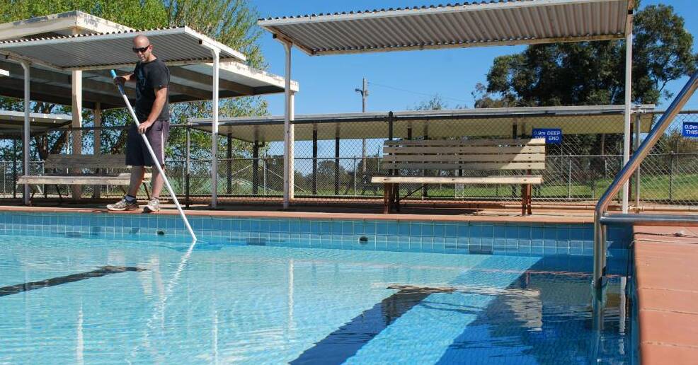 Canowindra swimming pool is set to re-open for the 2017-18 season soon. 