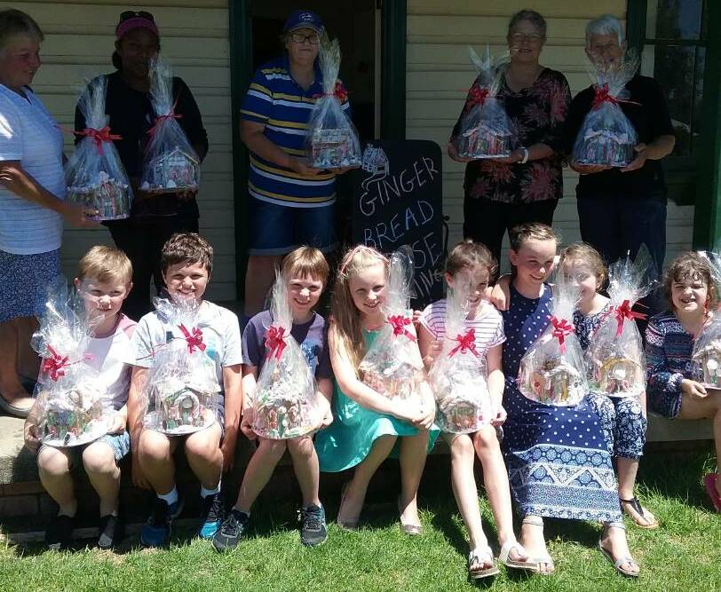 Orana House hosted a Gingerbread House making day.