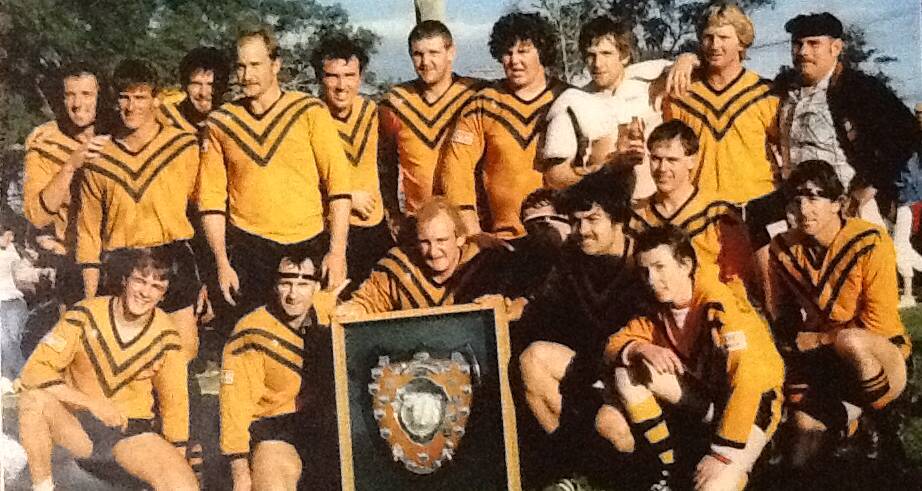It's past players day and sponsors day this Saturday. Pictured is the 1986 premiership winning side with coach Warwick Spence. The team will be out in force supporting.