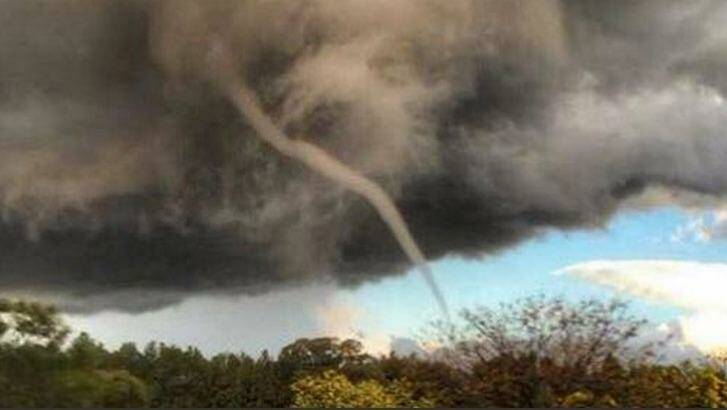 Mel Sharkey captured this shot of the tornado in Dubbo. Photo: Mel Sharkey