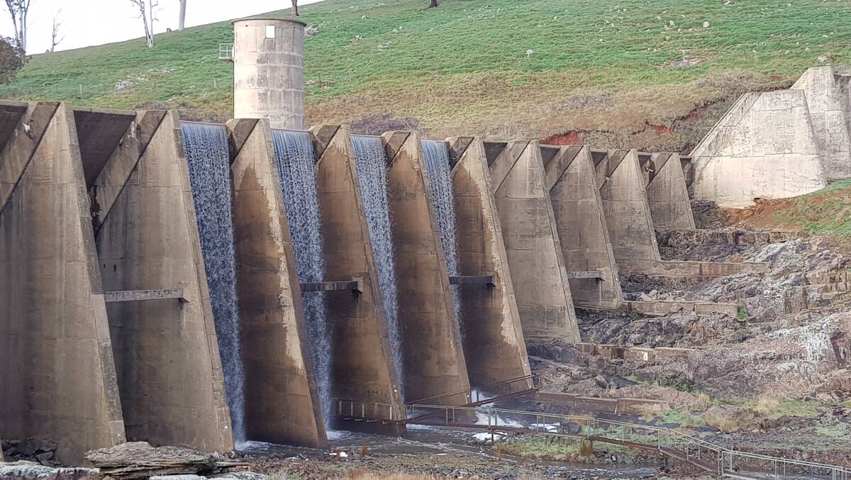 The dam wall at Lake Rowlands. 