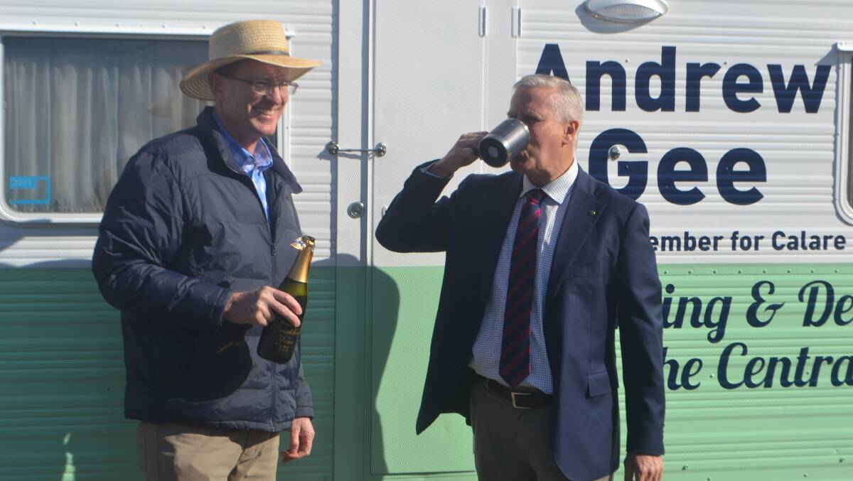 Mr Gee and Mr McCormack toasted "Ida" during a short ceremony in Canowindra last week.