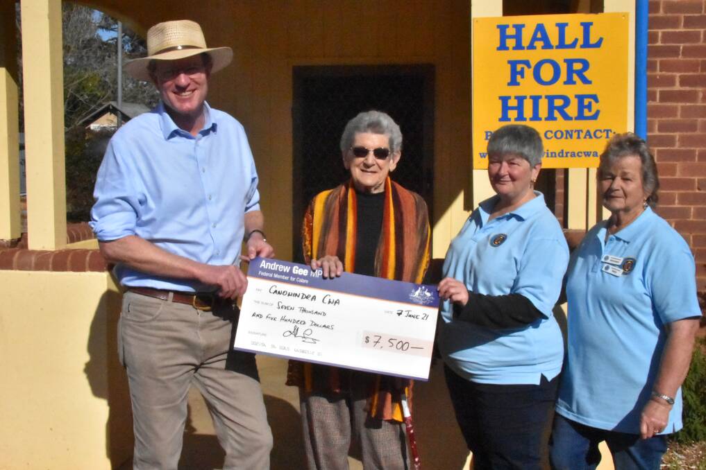 Andrew Gee with members of the Canowindra CWA. Mr Gee wants the Calare electorate to remain unchanged. File photo