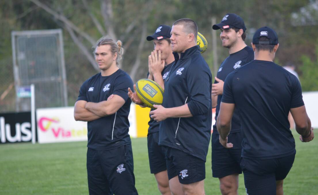 EAGLES LAND: Paddy Ryan and his Eagles teammates at Friday afternoon's captain's run at Endeavour Oval. Photo: MATT FINDLAY