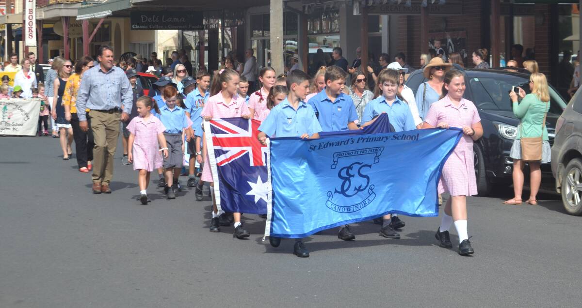 Unfortunately due to COVID there will be no Anzac Day march in 2021.