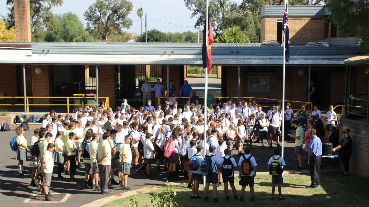 Canowindra High School gathered to commemorate Anzac Day before the school holidays.